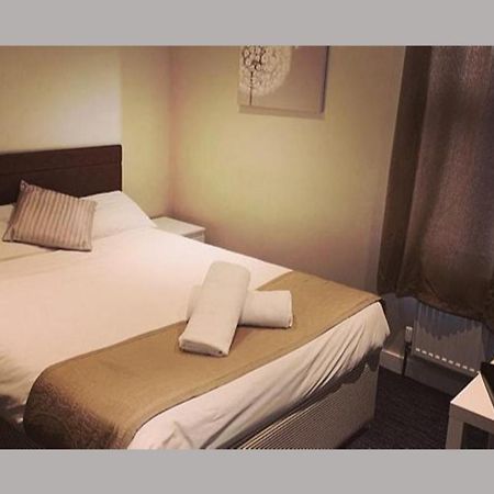 The R Inn Hotel Desborough Luaran gambar