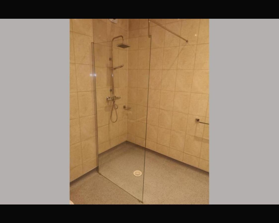 The R Inn Hotel Desborough Luaran gambar