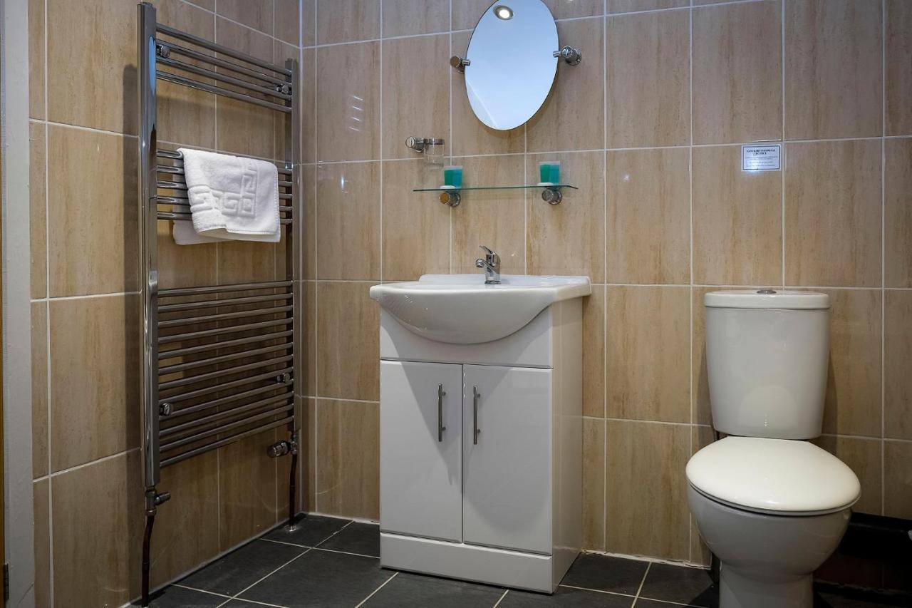The R Inn Hotel Desborough Luaran gambar