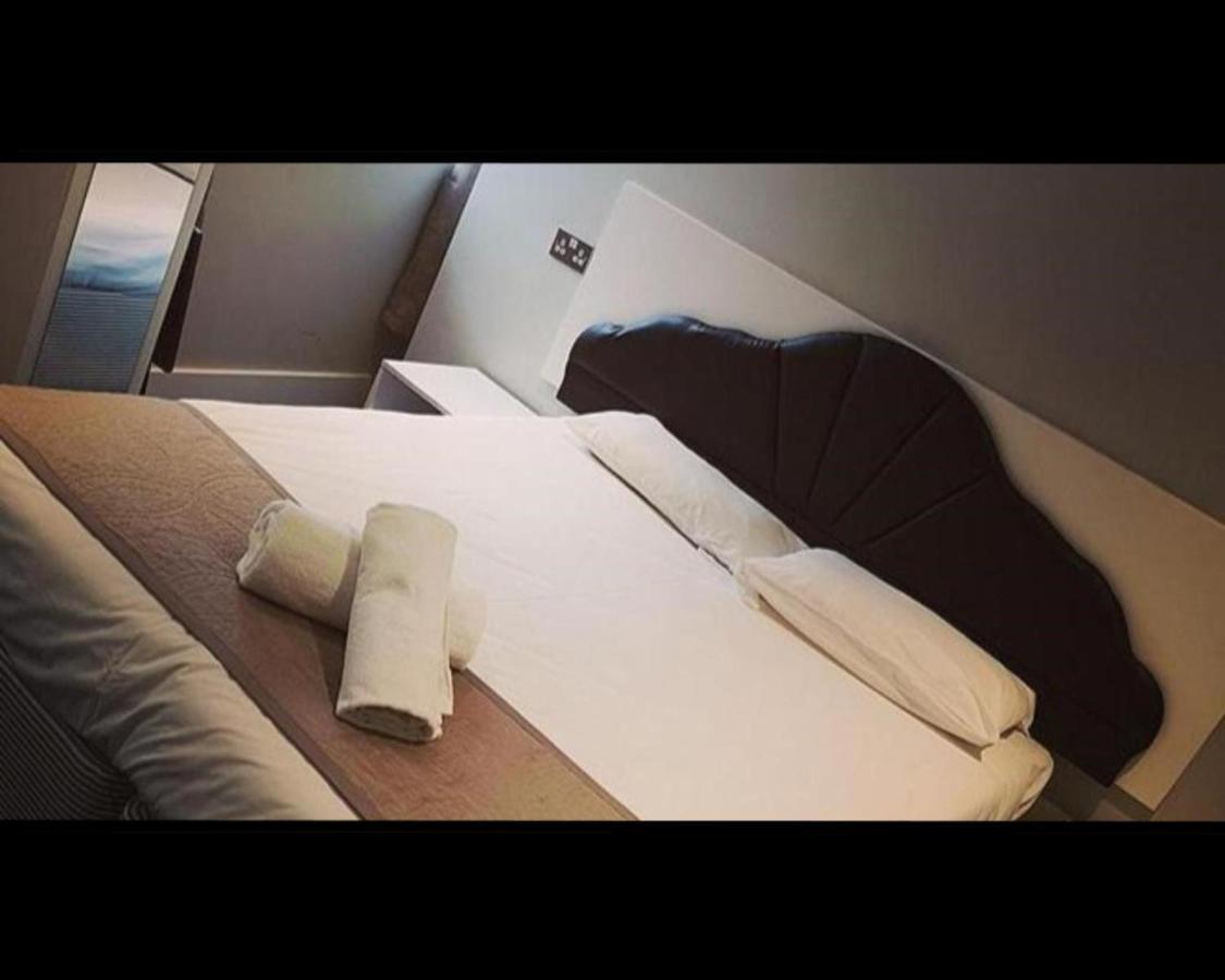 The R Inn Hotel Desborough Luaran gambar
