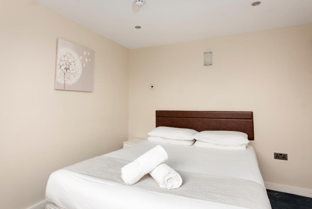 The R Inn Hotel Desborough Luaran gambar