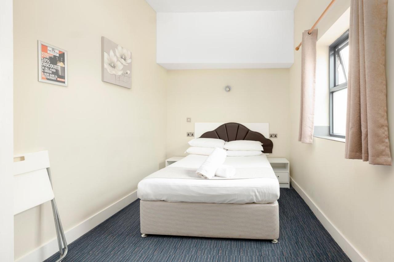 The R Inn Hotel Desborough Luaran gambar